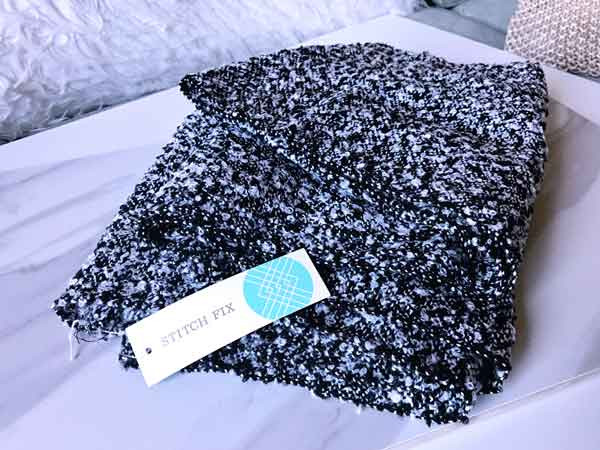 Spring Stitch Fix box opening 2018 Octavia - Bonne black and white heathered kit infinity scarf