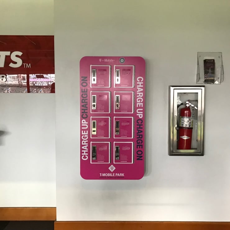 t mobile park cell phone charging stations