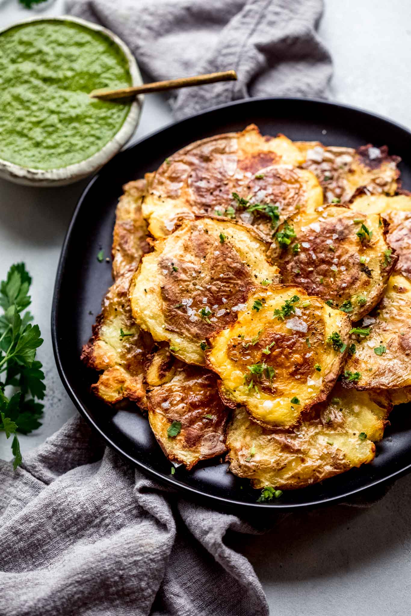 Crispy Smashed Potatoes with Mojo Sauce 