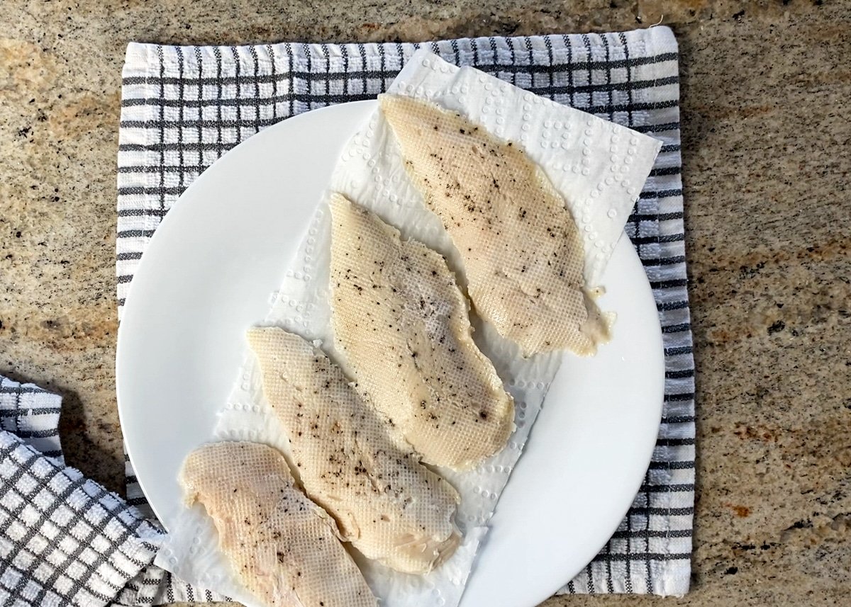 sous vide chicken looks pink after cooking