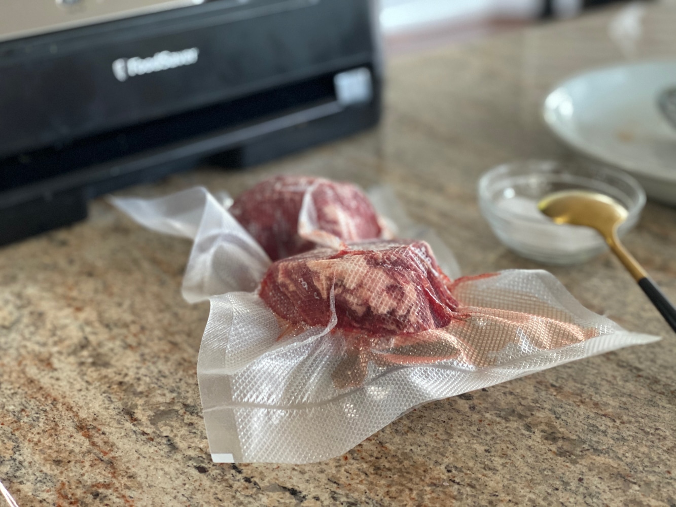 vacuum sealed meat with the Foodsaver 4400