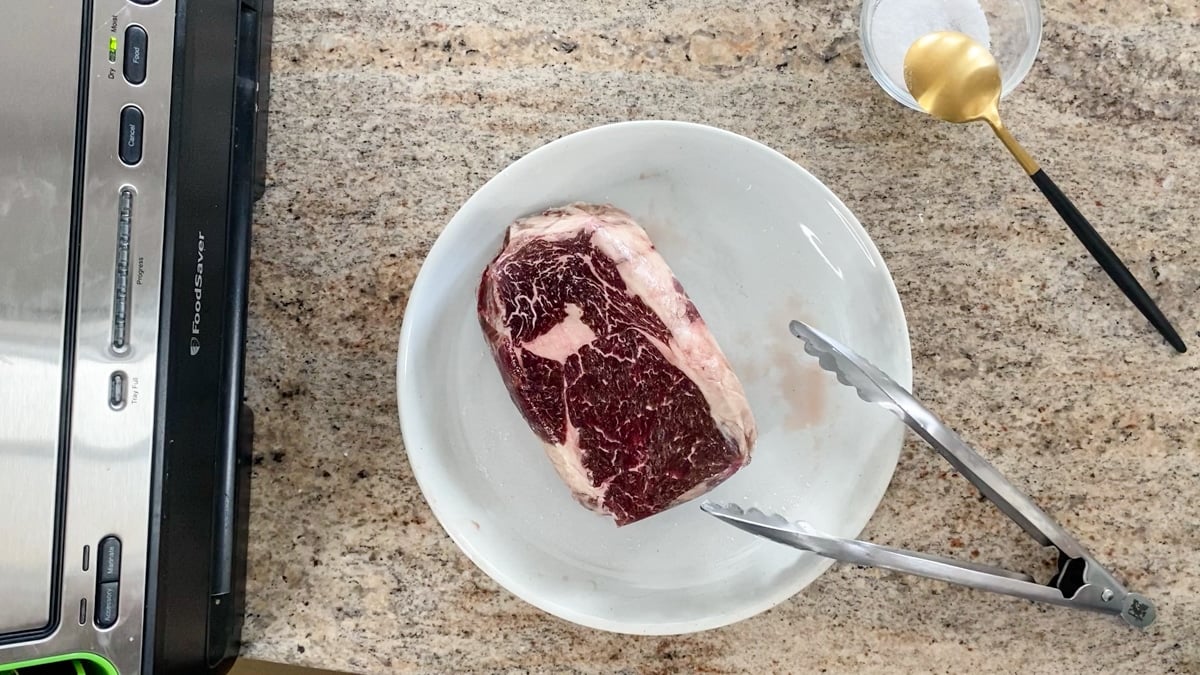 preparing meat to vacuum seal it