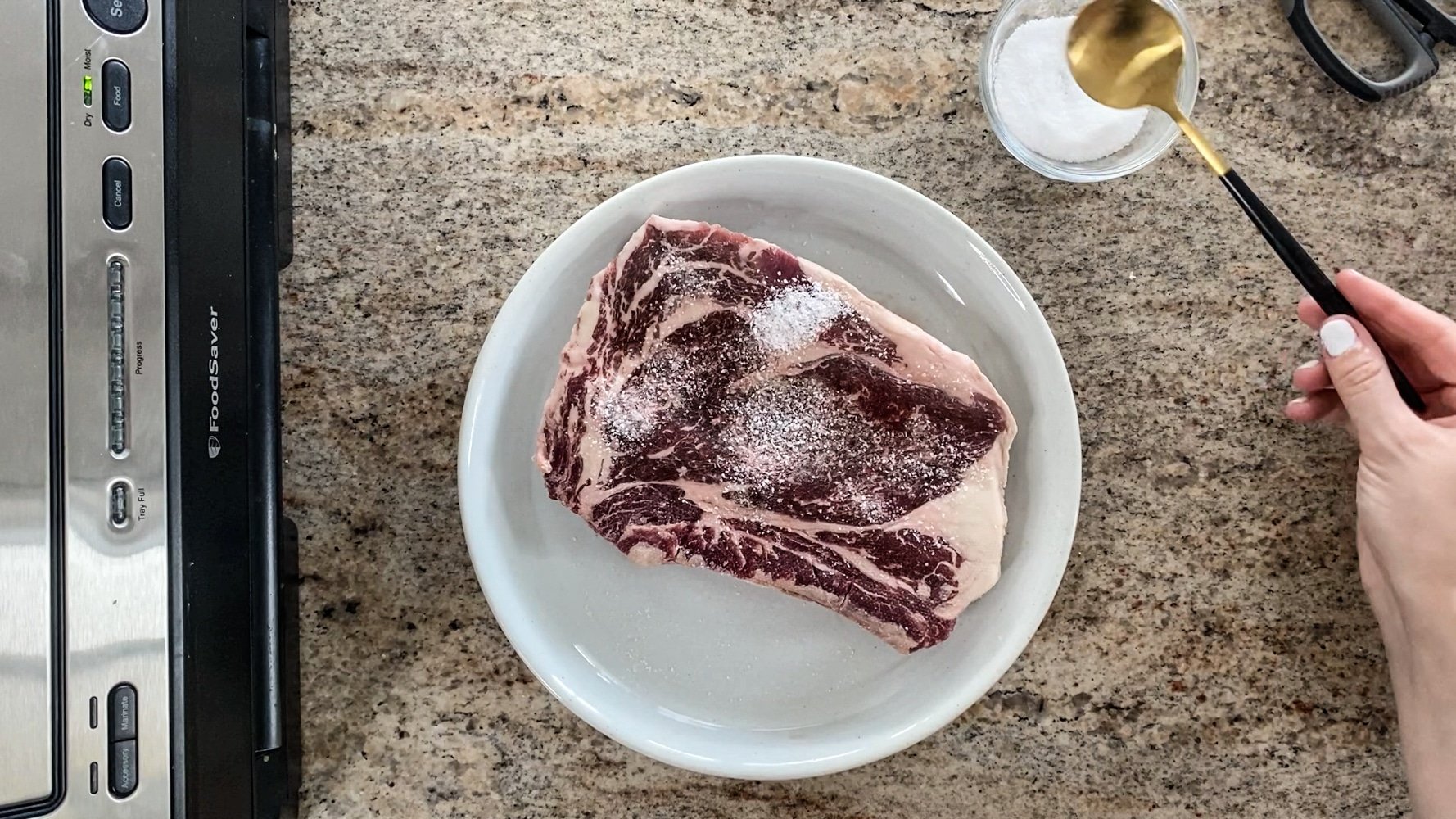 seasoning meat for vacuum sealing