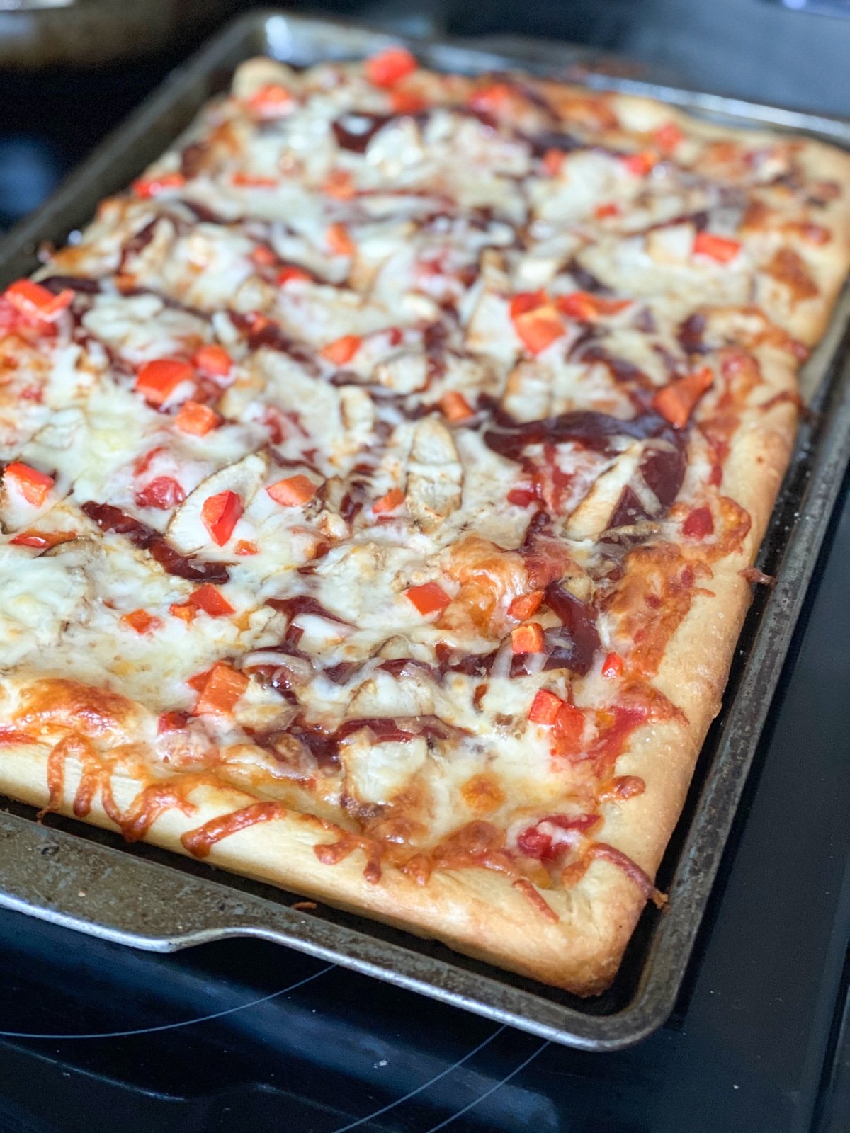 grocery store pizza crust with bbq chicken