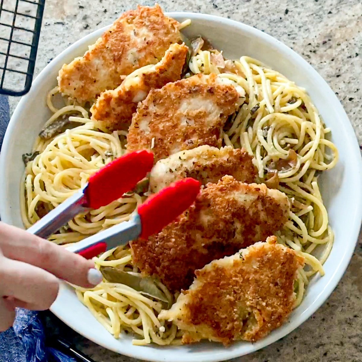feature pan fried chicken with alfredo pasta sauce from a jar