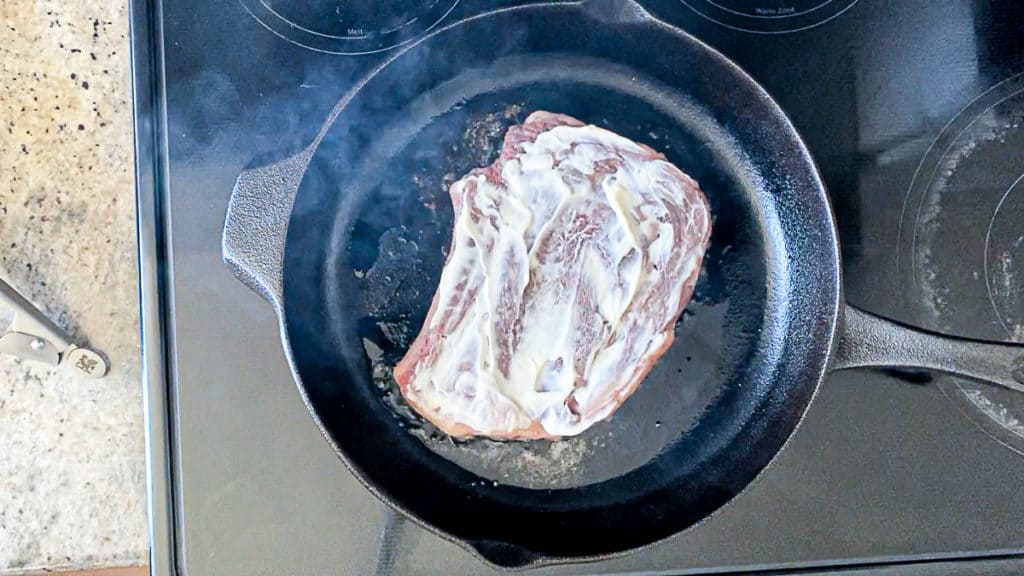 https://sipbitego.com/wp-content/uploads/2021/03/Finishing-Instant-Pot-Sous-Vide-steak-with-a-cast-iron-sear-1024x576.jpg