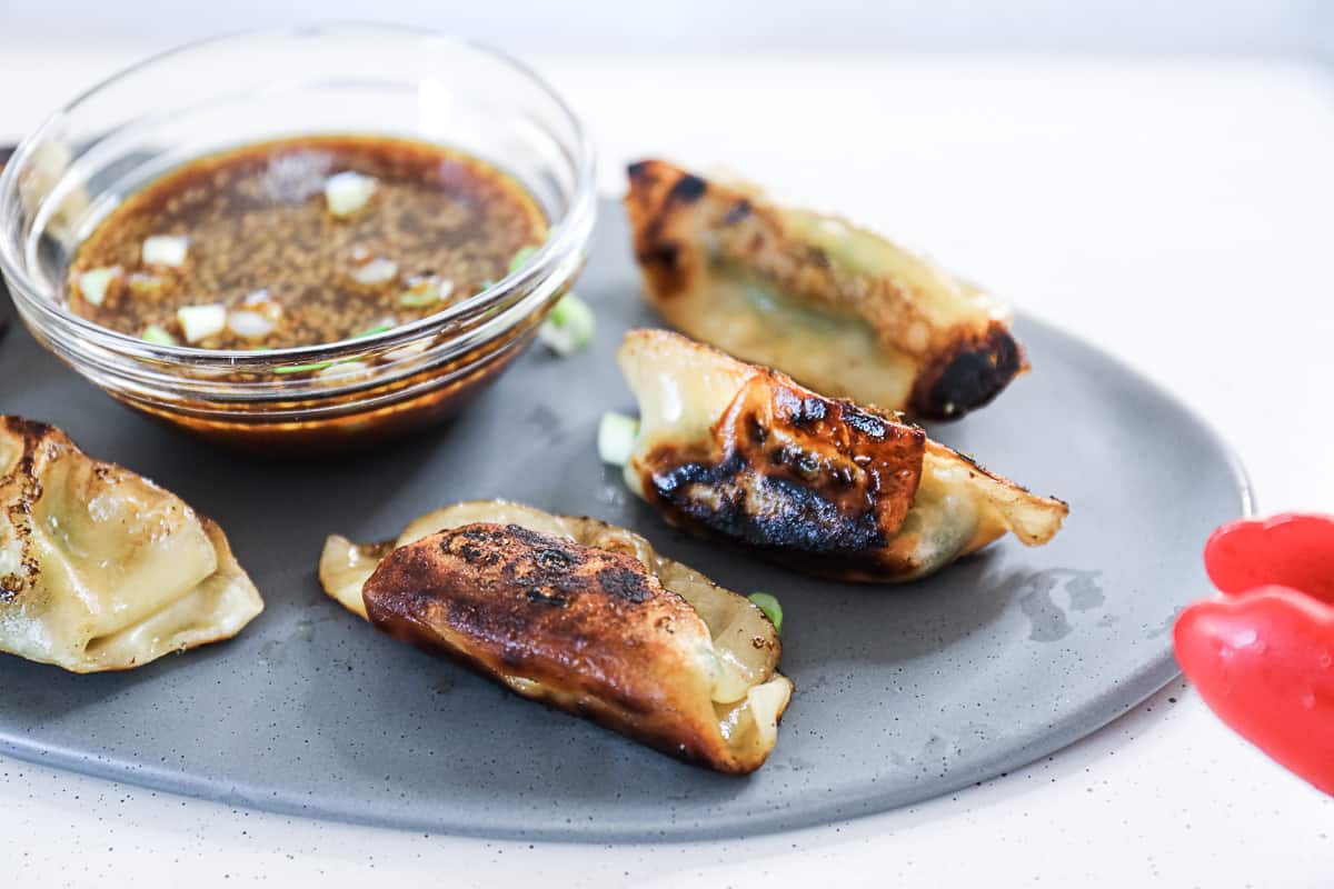 Cooking Trader Joe's Thai Vegetable Gyoza In A Pan (From Frozen) Sip