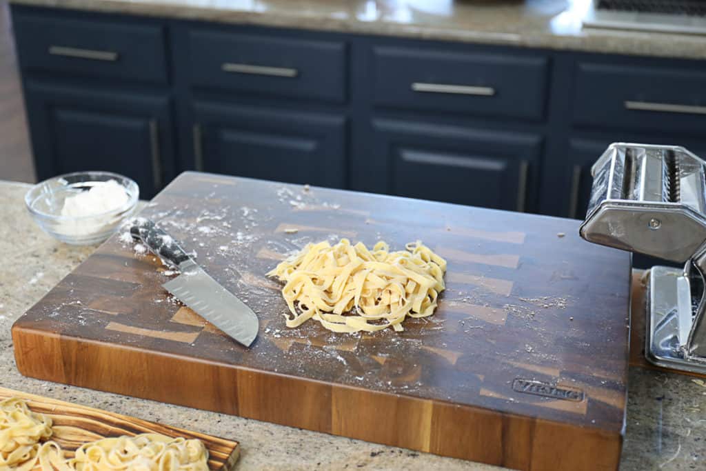 Homemade Pasta Recipe (Fettuccine, Linguini, Spaghetti) Sip Bite Go