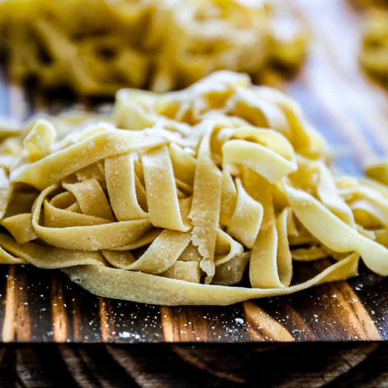 Homemade Pasta Recipe (Fettuccine, Linguini, Spaghetti) | Sip Bite Go
