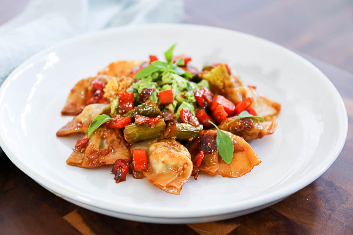 Side shot of Trader Joe's Chicken Cilantro Mini Wontons Stir Fry.