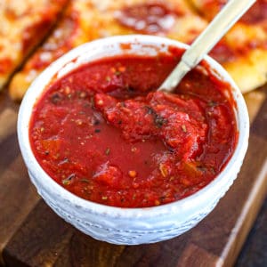 Homemade Tomato Pizza Sauce Recipe