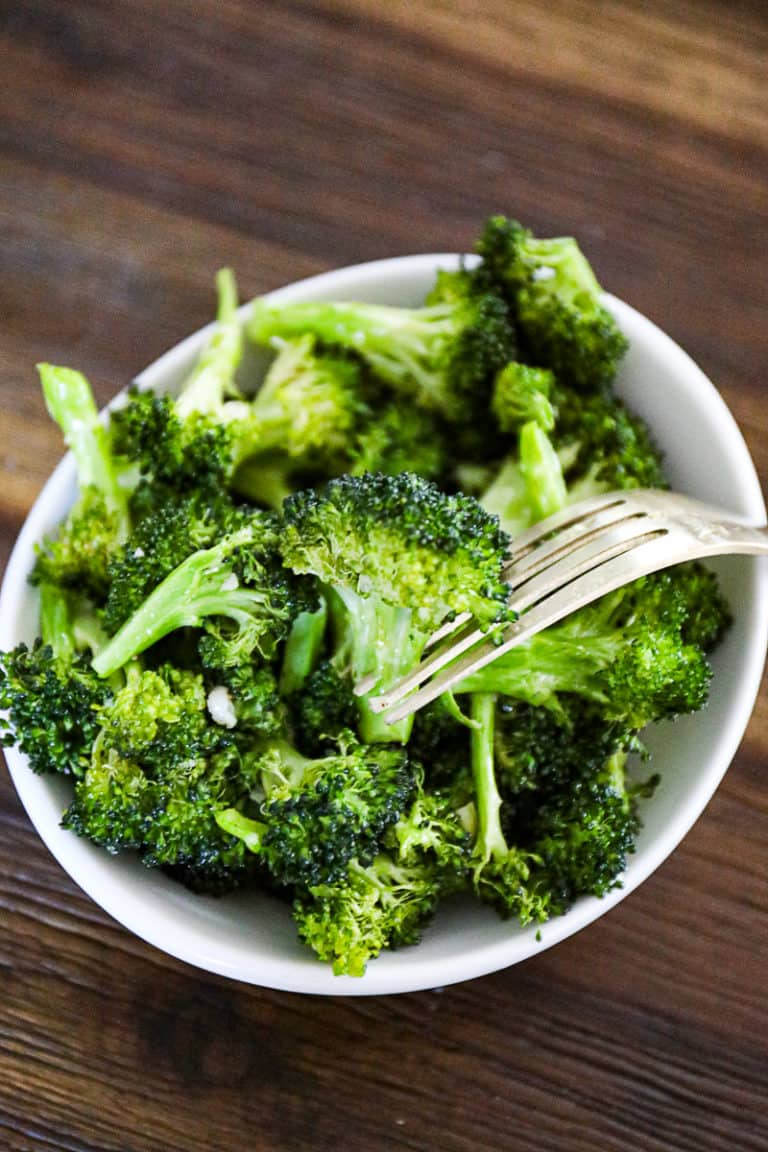 Easy Air Fryer Broccoli (Fresh or Frozen) - Sip Bite Go