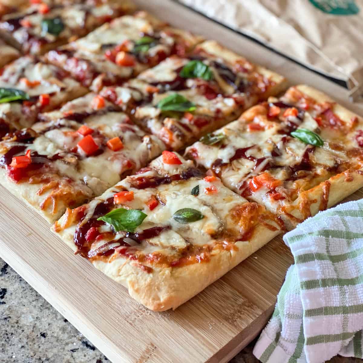 Cooked chicken breast on bbq chicken pizza recipe