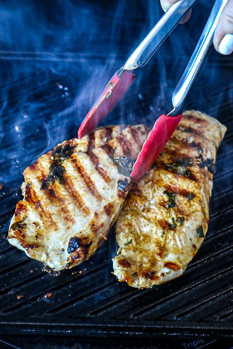 Grilled chicken breast for pizza topping