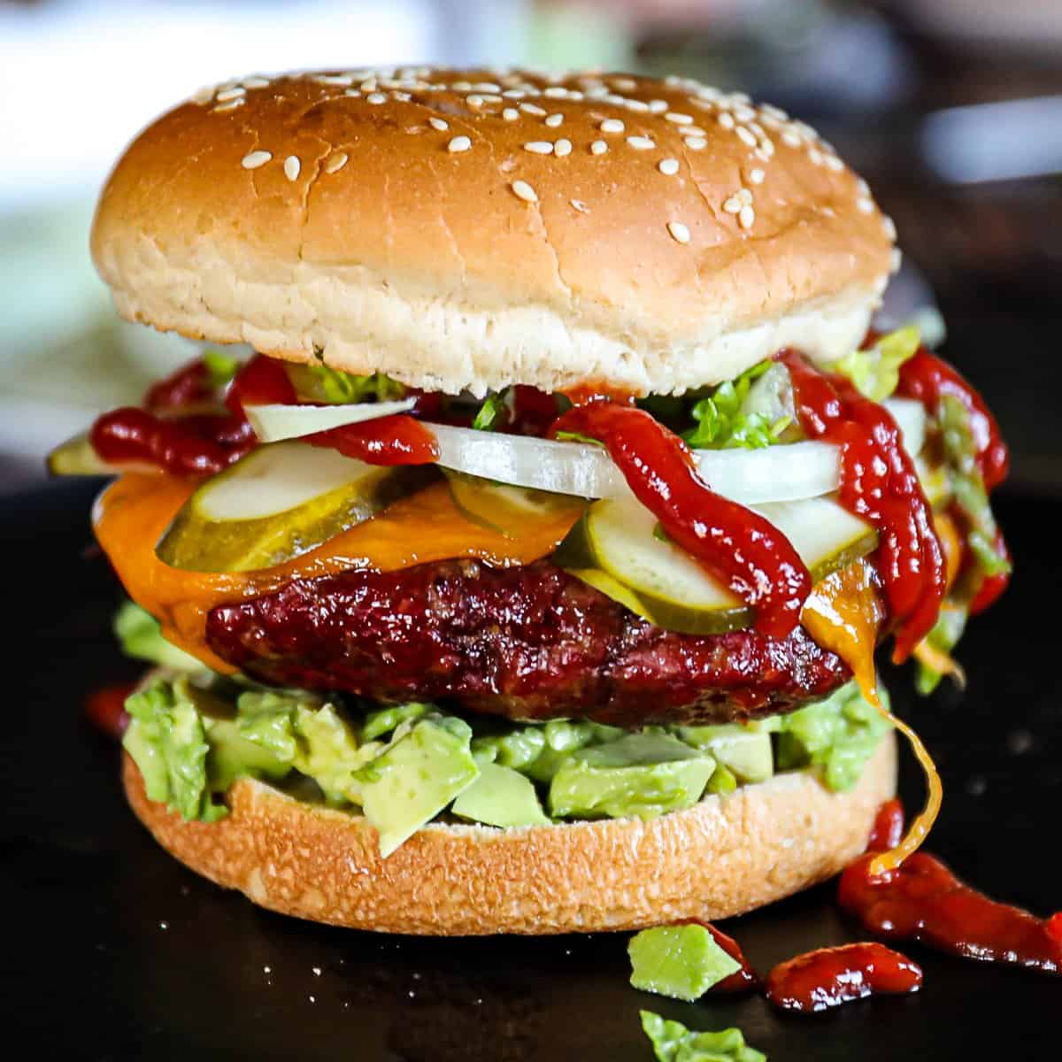 Soms soms massa onpeilbaar Traeger Smoked Hamburgers, Cheeseburgers On Pellet Grill - Sip Bite Go
