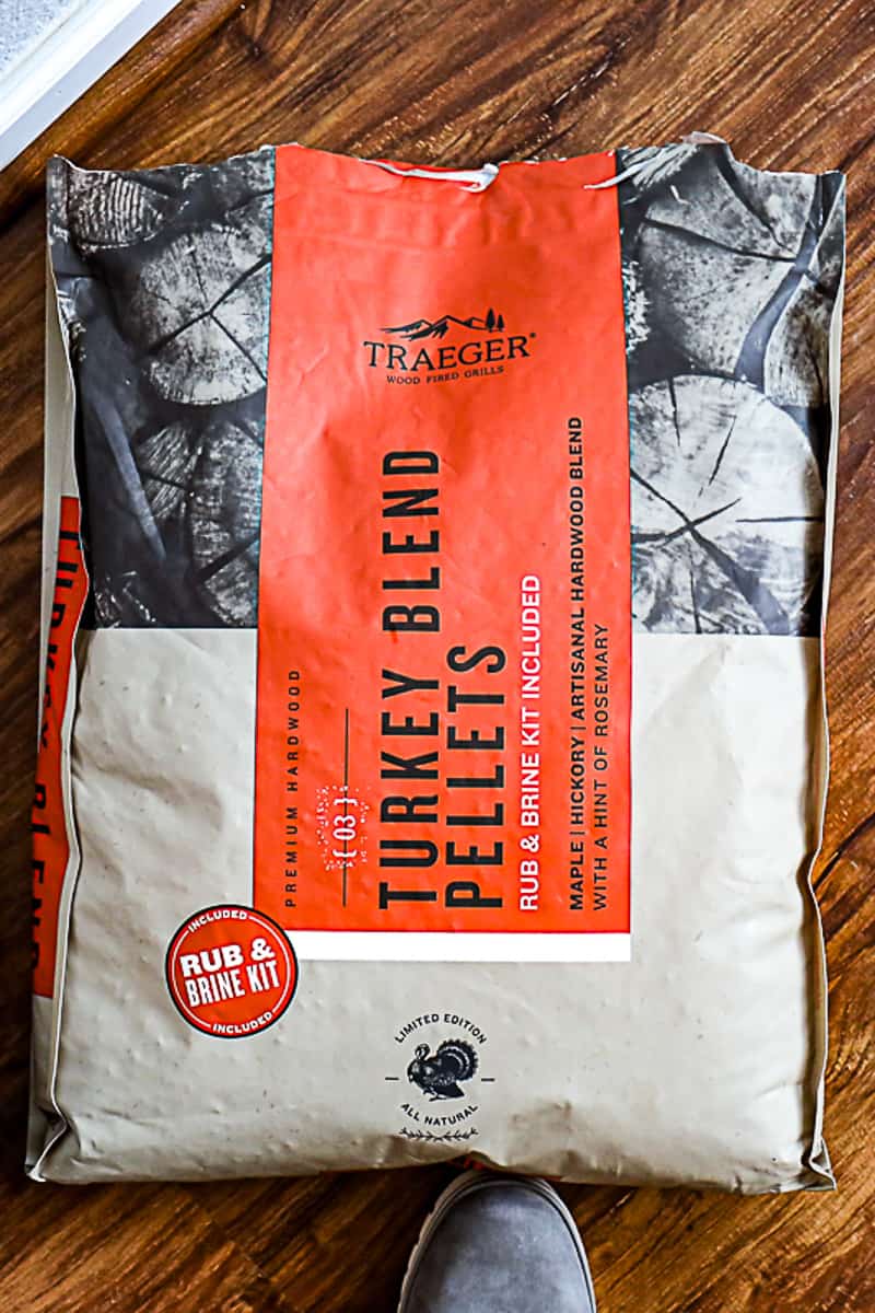 Traeger turkey pellet blend with brine kit