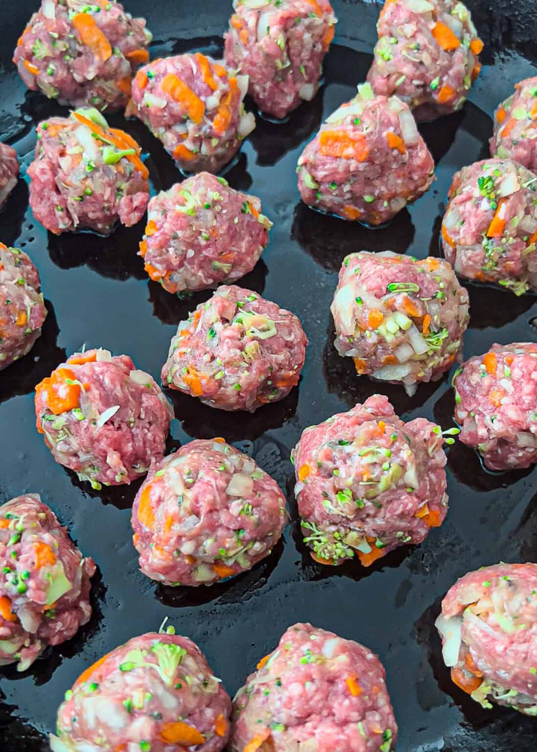 Easy Ground Beef Meatballs with Veggies Hidden! Sip Bite Go