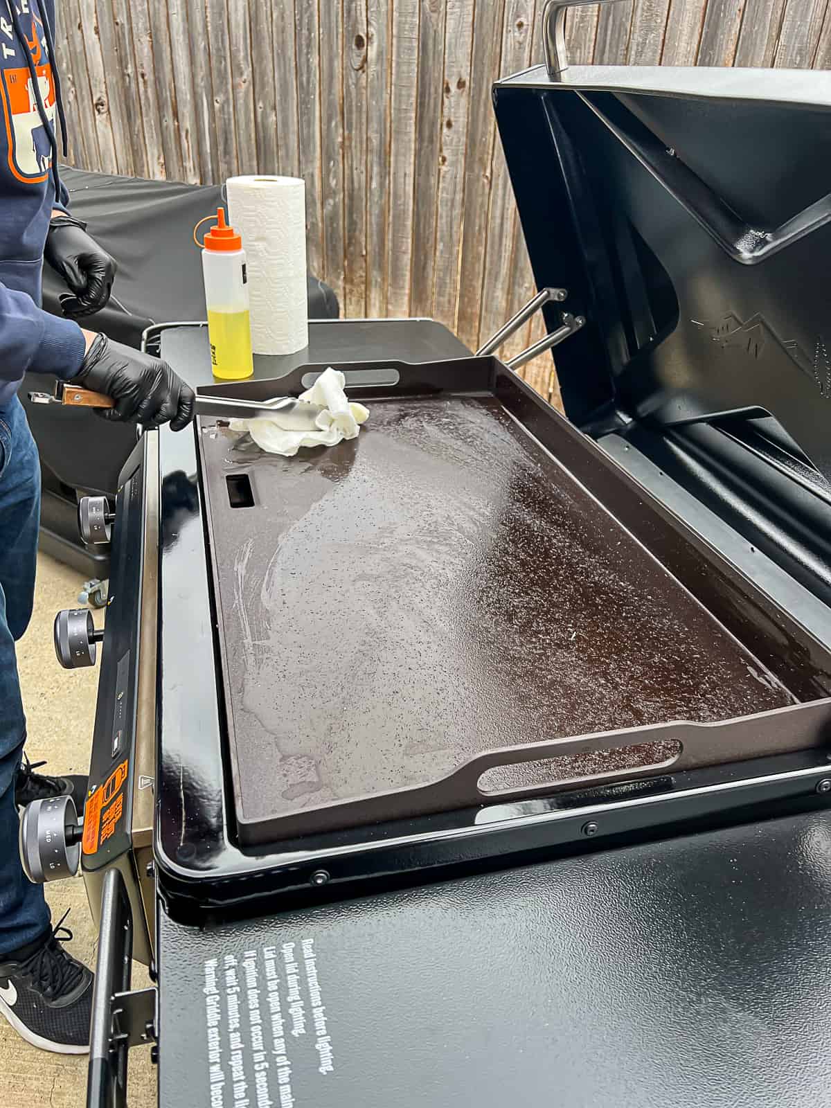 First Time Seasoning Traeger Flatrock Griddle Grill - Sip Bite Go