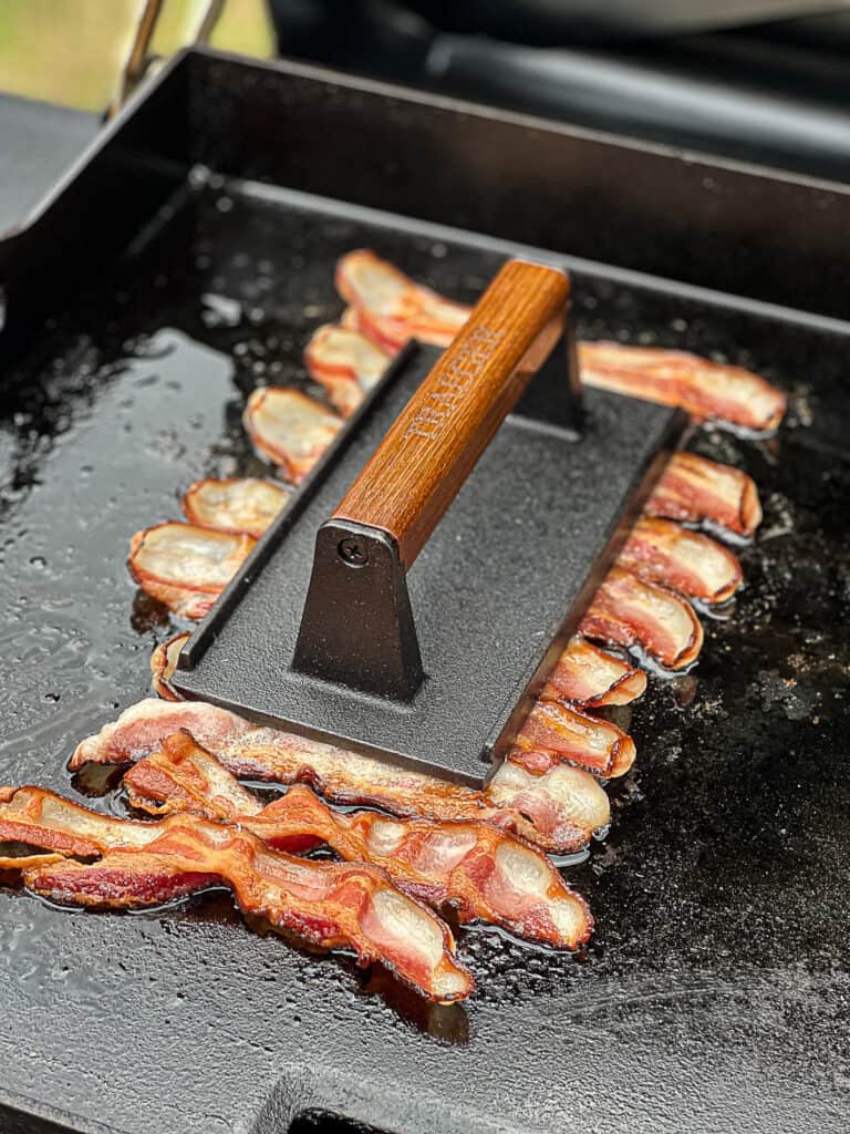 How To Cook Bacon On A Griddle (Traeger Flatrock) Sip Bite Go