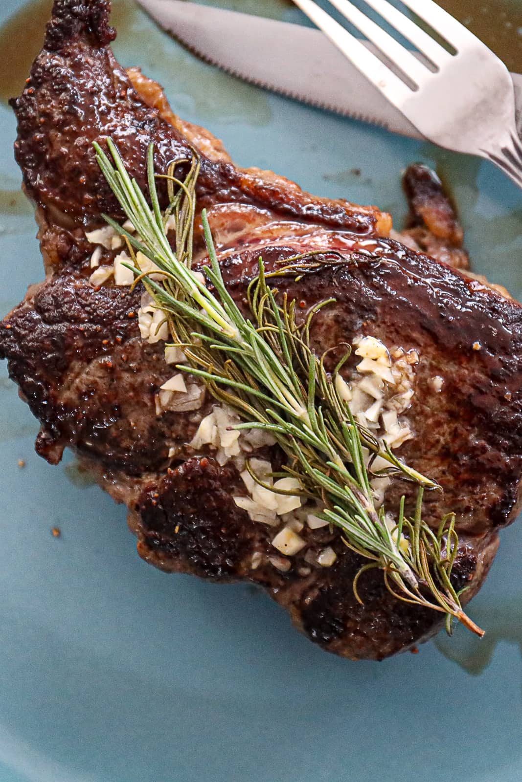 Sirloin Steak Recipe on Dinner Plate Sip Bite Go.jpg