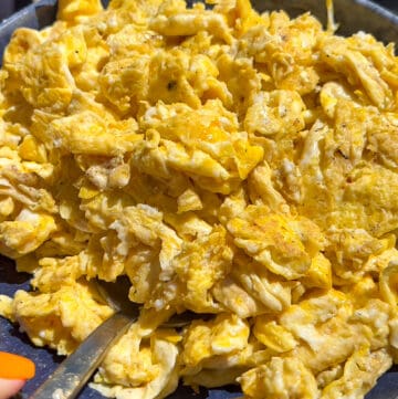 Griddle Scrambled Eggs Recipe closeup