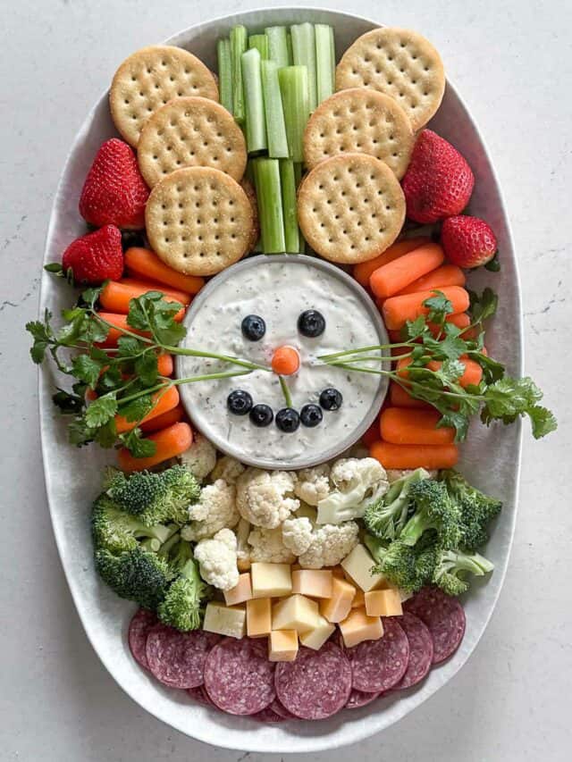 Bunny-Shaped Easter Veggie Tray