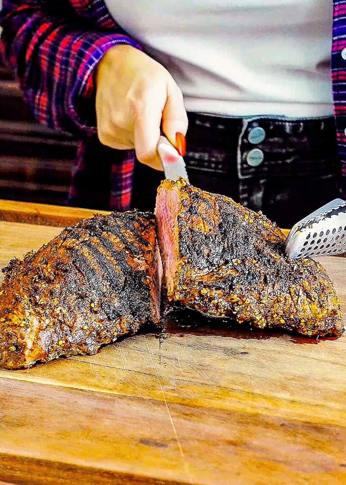 Cutting Pan-Seared Tri Tip