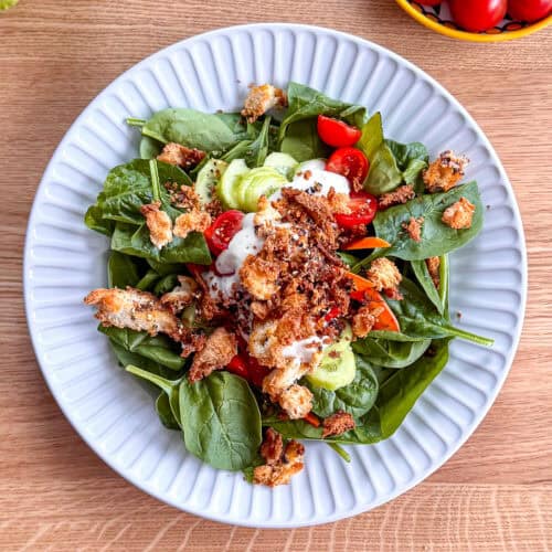 Spinach Salad with Everything Bagel Croutons