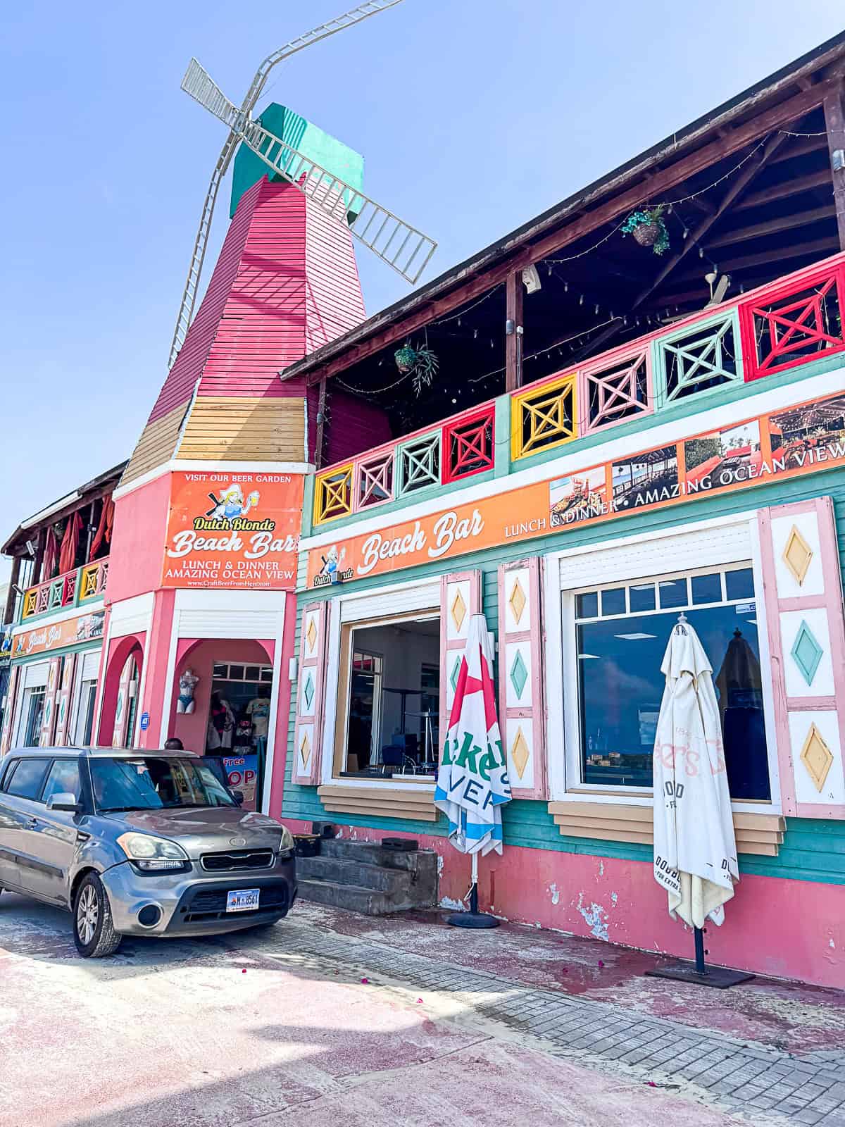 Dutch Blonde Beach Bar in Philipsburg St Maarten