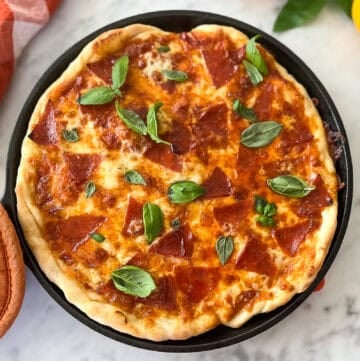Close-up of crispy Neapolitan pizza crust made with 00 flour